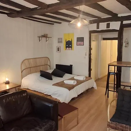 Equipe - Vieux - Quartier Des Halles *