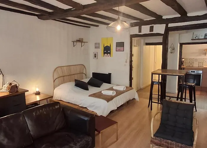 Equipe - Vieux - Quartier Des Halles *